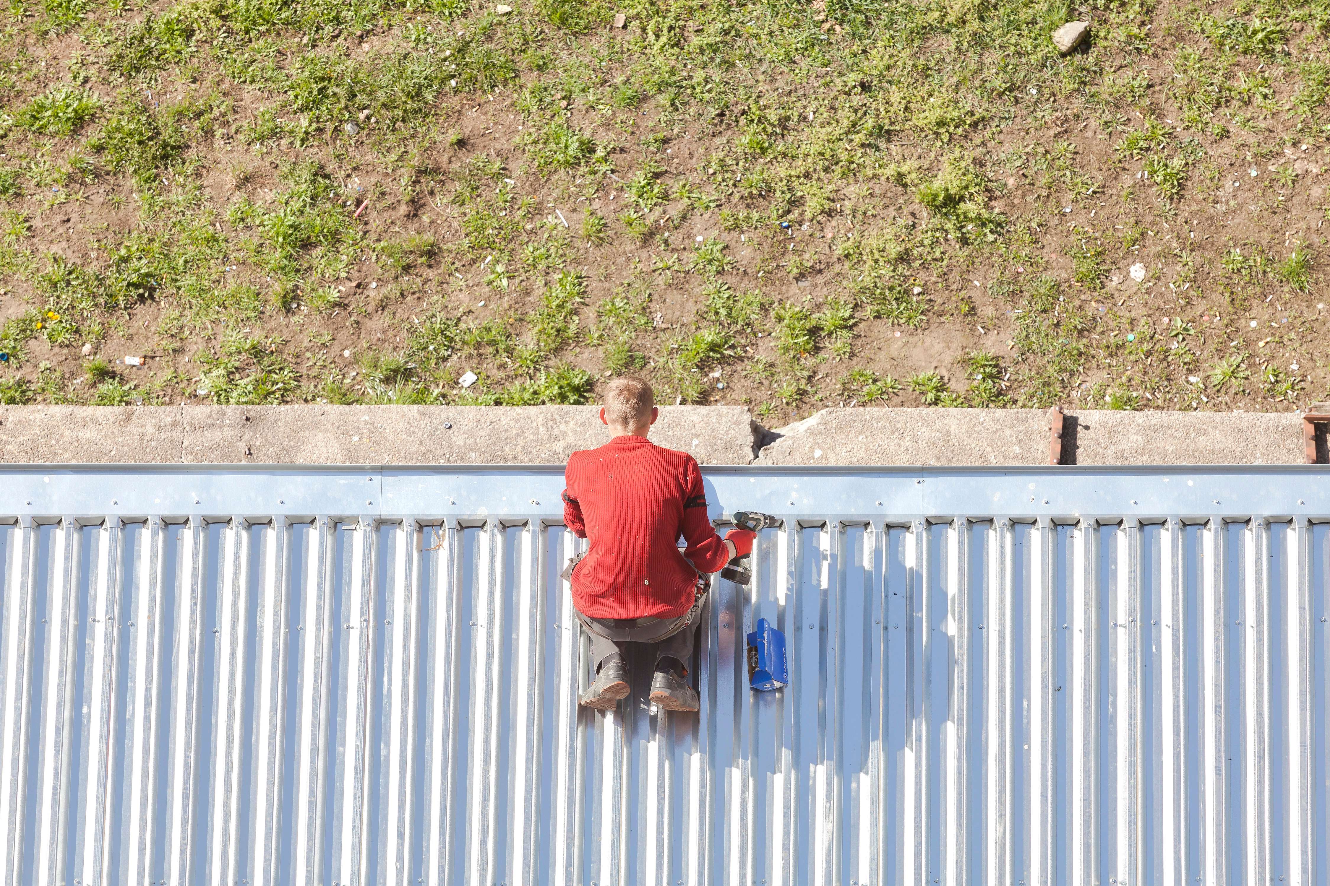 Trapézlemez tető szerelés
