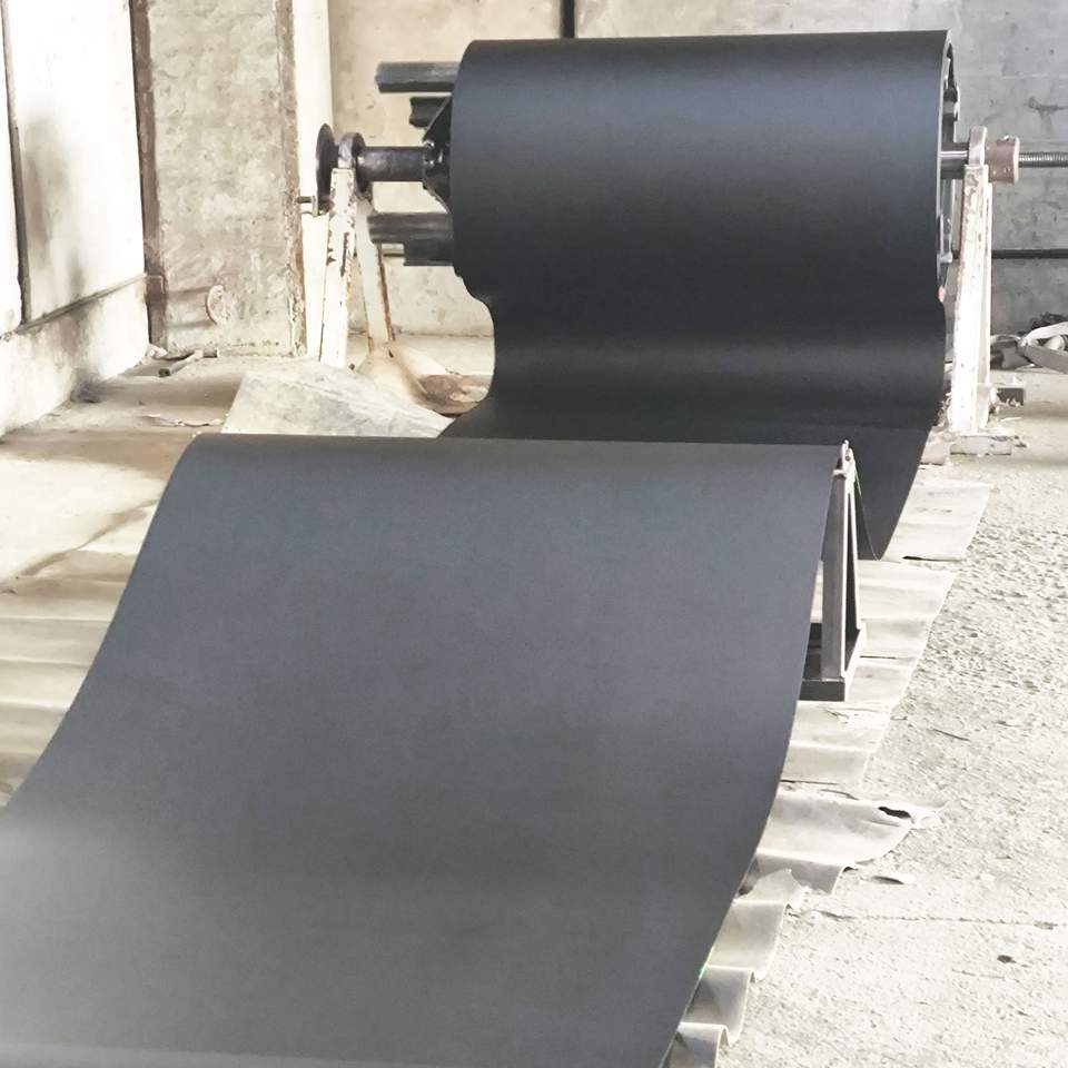 Antracit trapézlemez hengerelés gépen