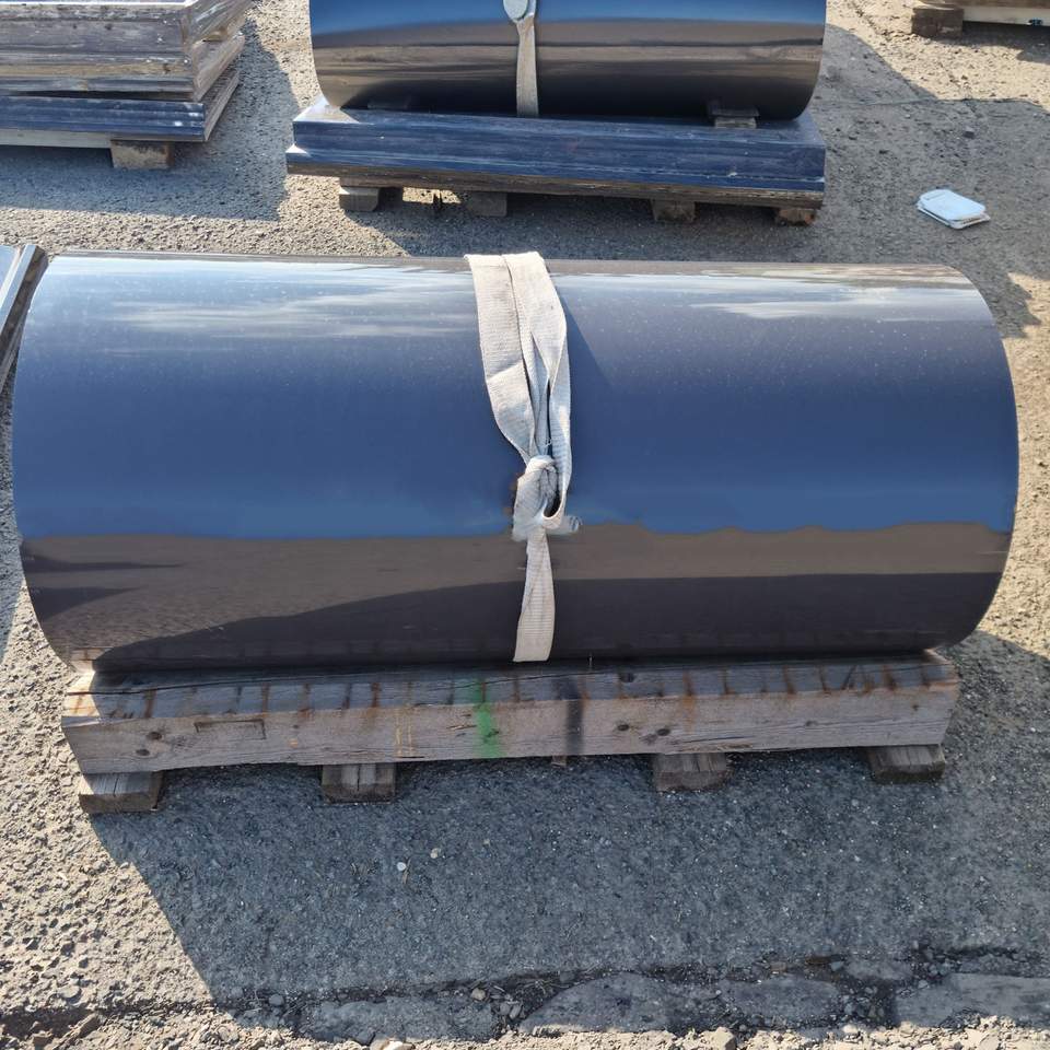 Antracit trapézlemez tetőn