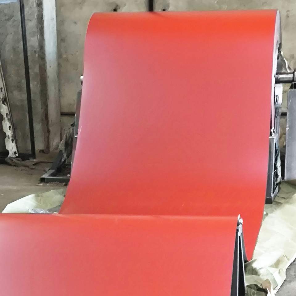 Cserépvörös trapézlemez tekercs piros árnyalat