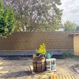 Famintás trapézlemez épületen