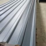 Natúr horganyzott trapézlemez felszerelve